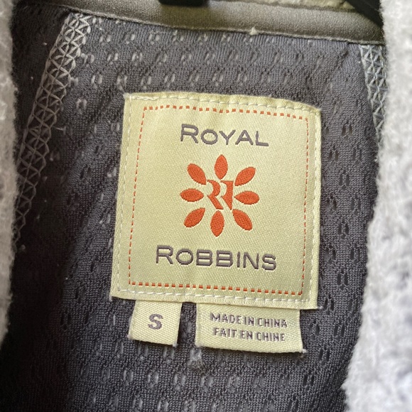 Sm Royal Robbins Gray Vest - Picture 2 of 7